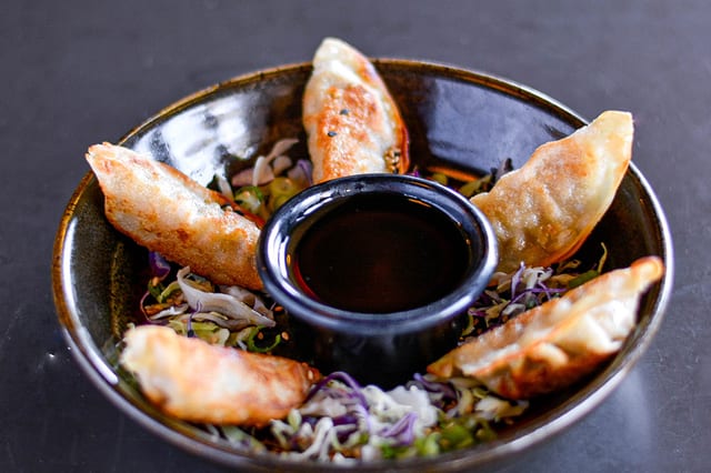 5 PC Gyoza.