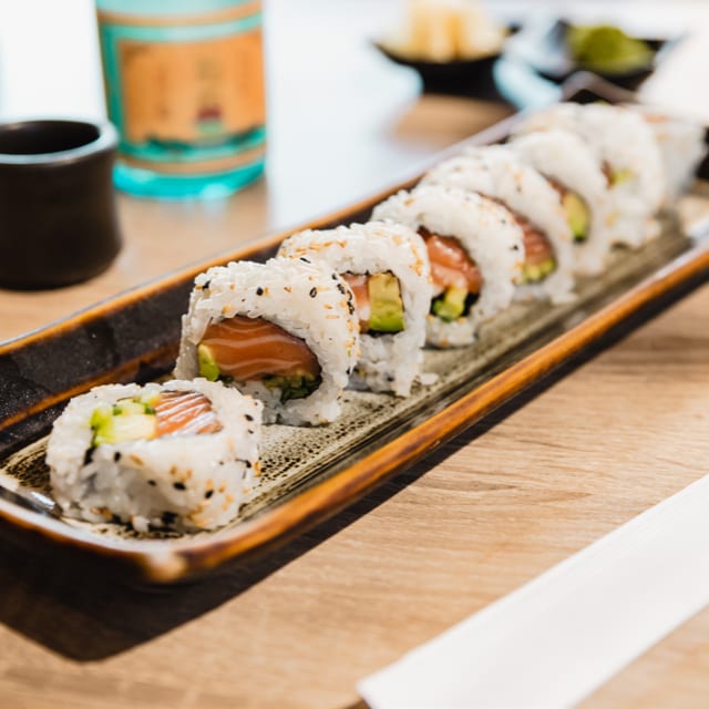 Salmon Roll.